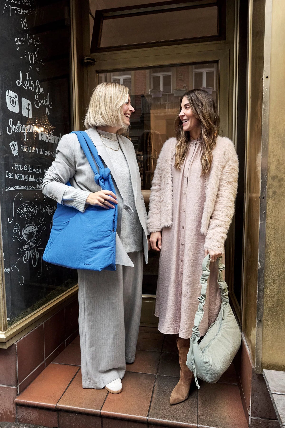 Teya Luiertas – Shoulder Bag – Blue – LÄSSIG