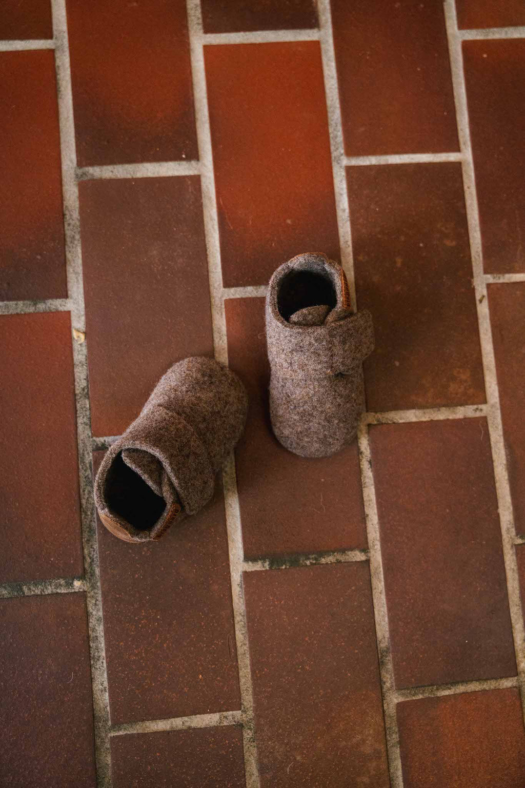 Baby Wool Camel – Chaussons en laine pour bébé – Petits souliers – Bisgaard