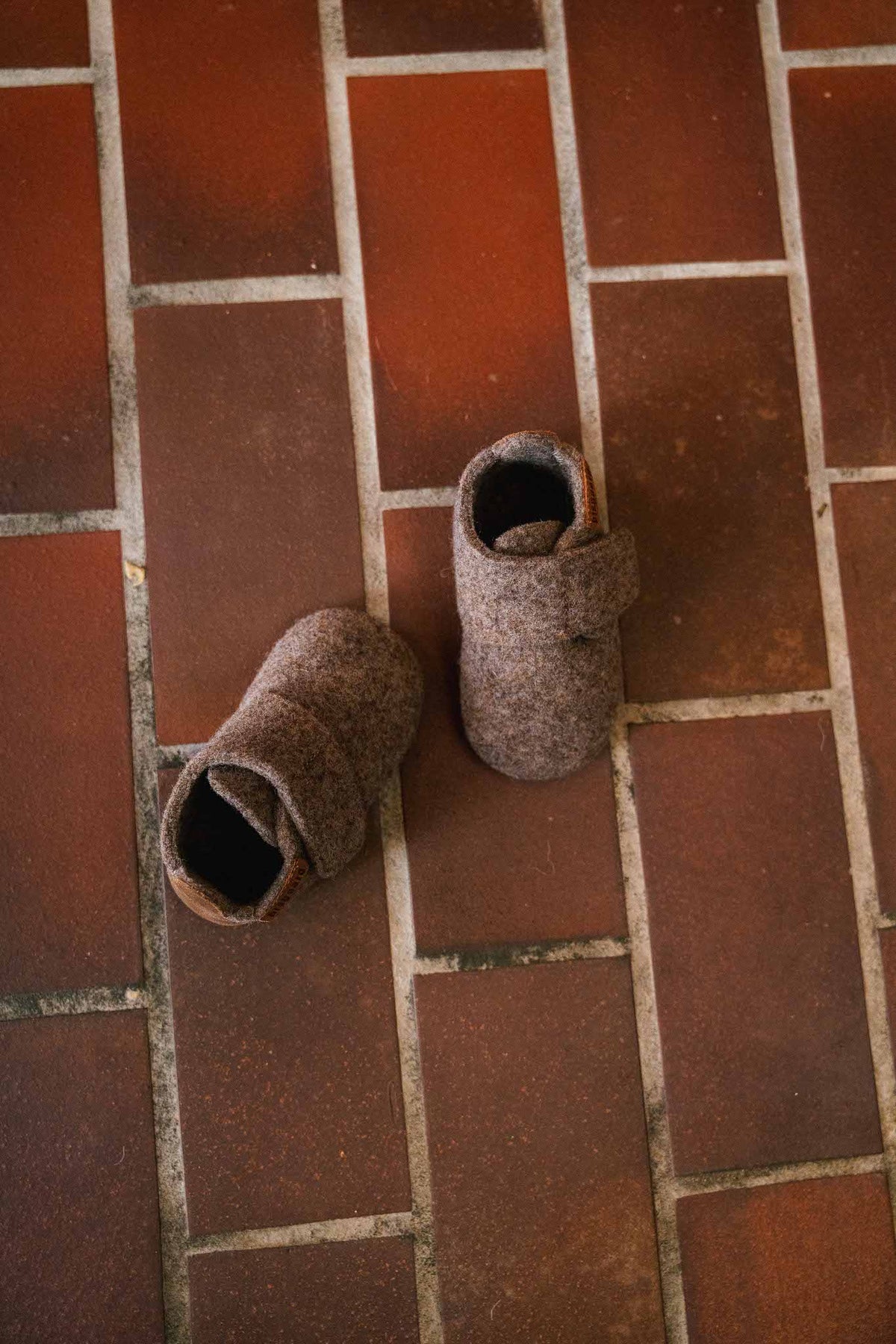Baby Wool Camel – Chaussons en laine pour bébé – Petits souliers – Bisgaard