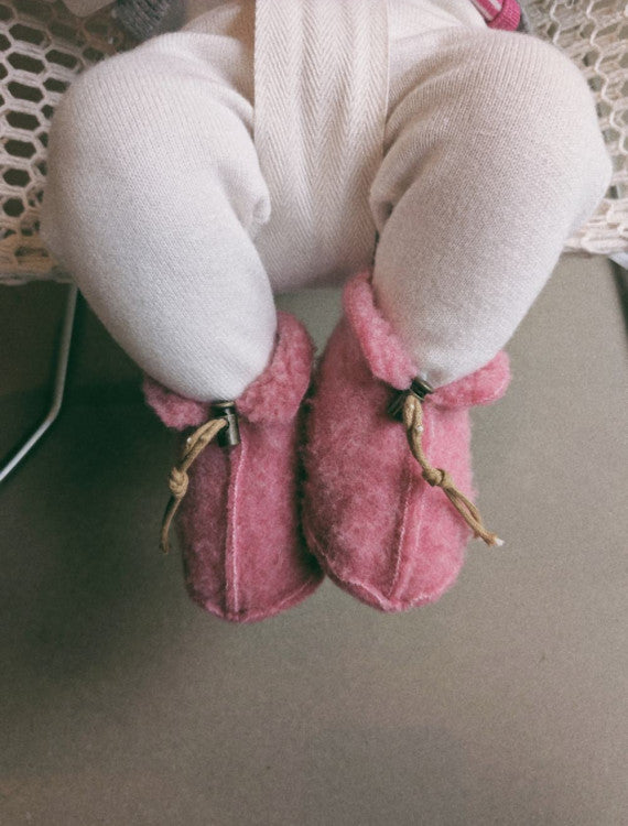 Babyslofjes Emo Roze – 100% wol – Alwero