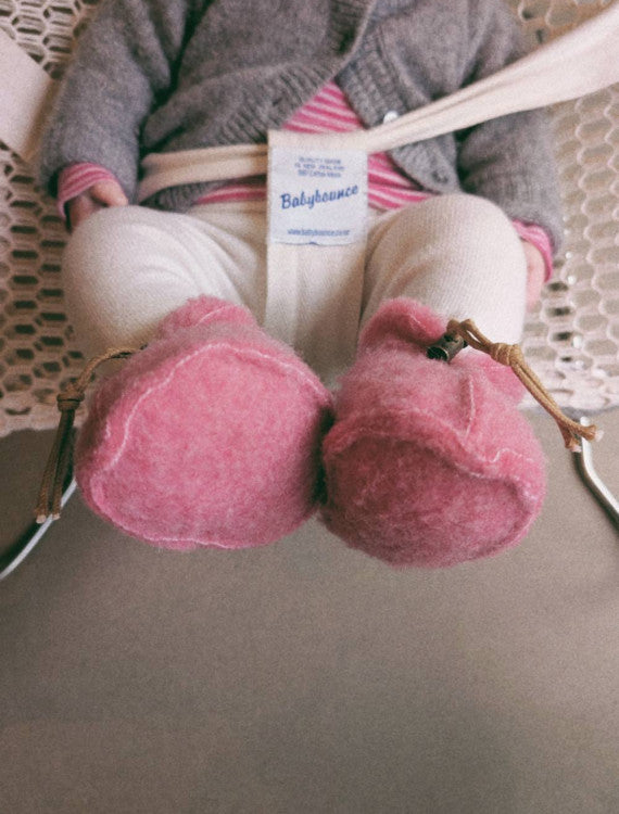 Babyslofjes Emo Roze – 100% wol – Alwero