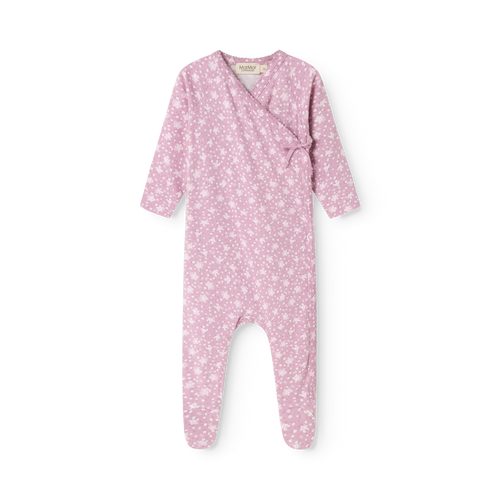 Footed romper – Rubetta Lit de Rose – MarMar Copenhagen: front view of the pink footed romper with floral print.