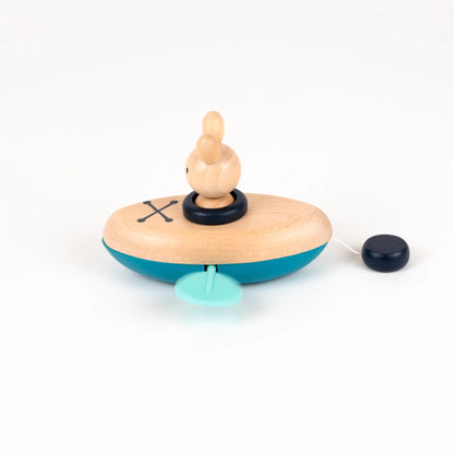 Wind-up bath boat - Wooden bath toy - Rabbit or bear - Egmont Toys