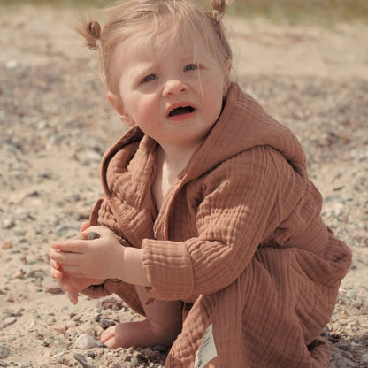 Baby Bello - Baby Badjas - Burro - 100% biologisch mousseline katoen - baby close up