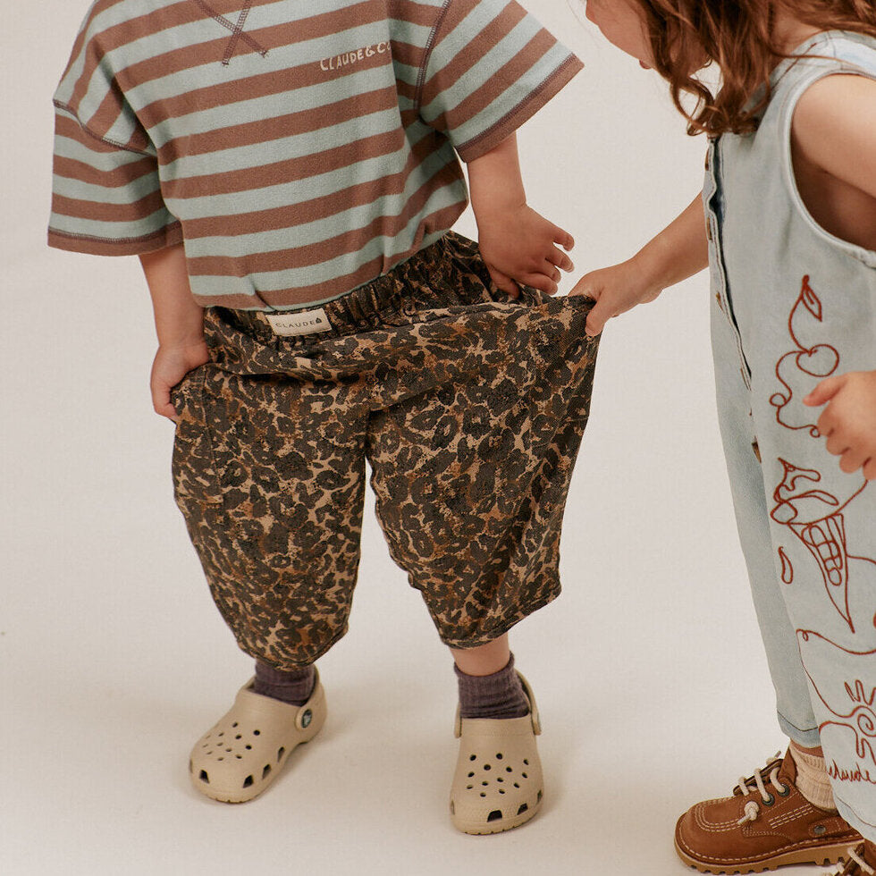 Emerson Leopard Trouser – Leopard oversized pants – 100% Organic Cotton – Claude & Co
