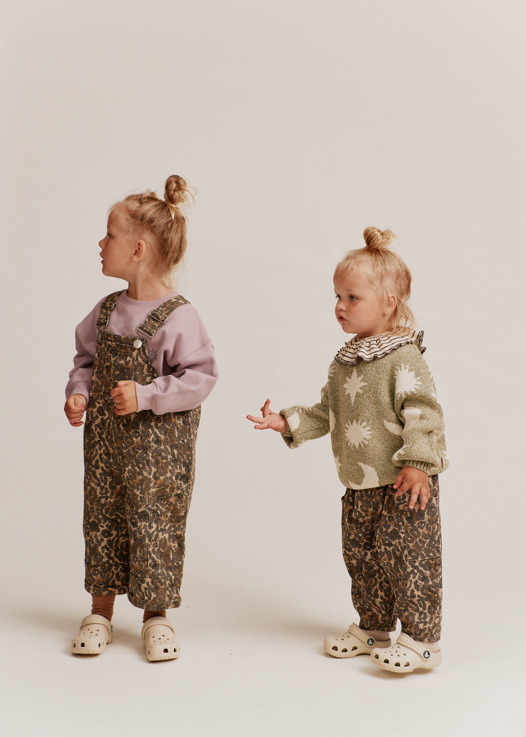 Moon & Stars Sweater Matcha – 100% Organic Cotton – Claude & Co
