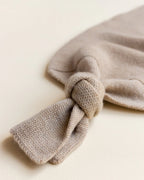 Cocoon - Sand - Merinowol - HVID - close up