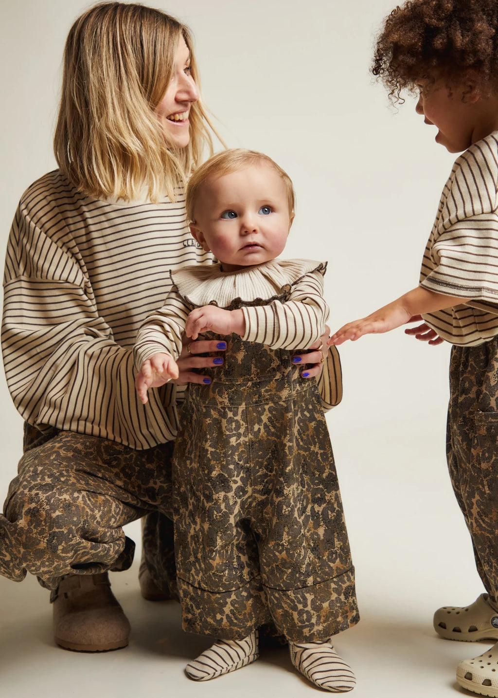 Blythe Leopard Dungaree – Oversized Tuinbroek met Luipaardprint – Biologisch katoen – Claude & Co