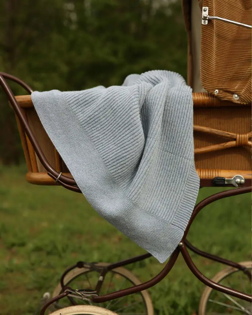 Deken Gaston - 100x140 cm - Cot blanket - Merino lambswool - HVID