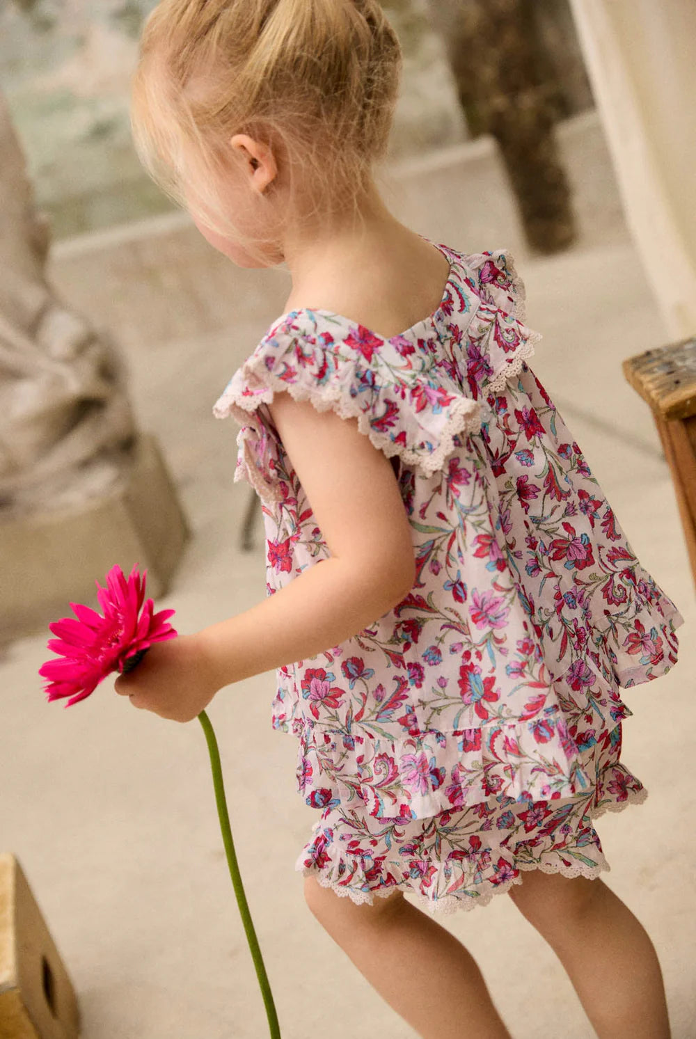 Ärmelloses Top - Bluse Inessa - Bio-Baumwolle - Cream Floral Haven - Louise Misha