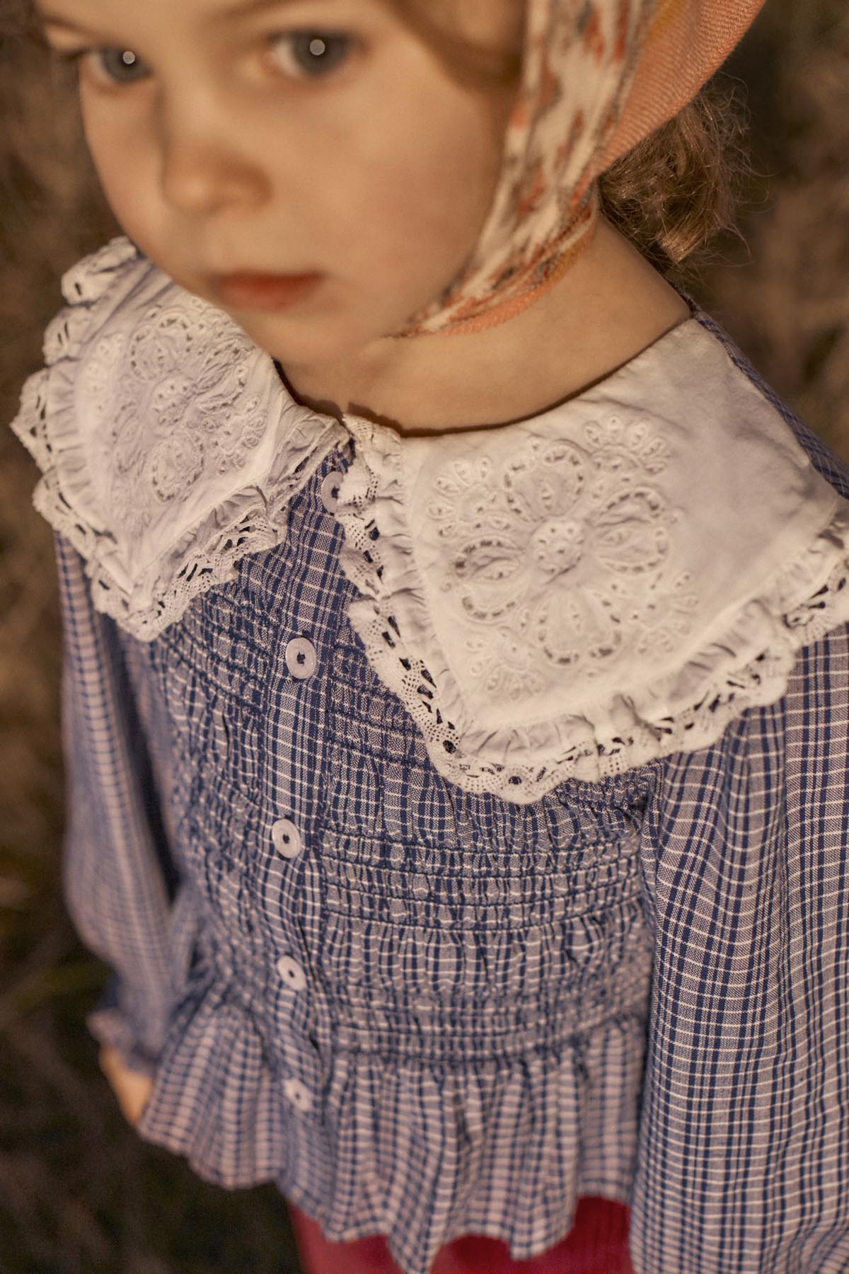 Meisjesblouse Enola - Biologisch katoen - Indigo Cozy Checks - Louise Misha - productfoto - afbeelding 5