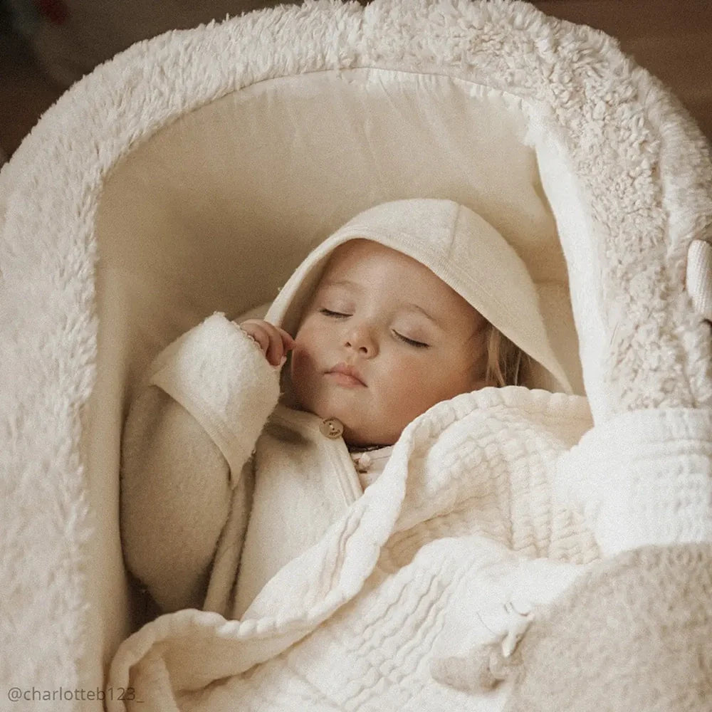 KUKO Baby Moses Basket - Portable Cocoon Bassinet from Birth - Baby Lift & Bassinet - Charlie Crane