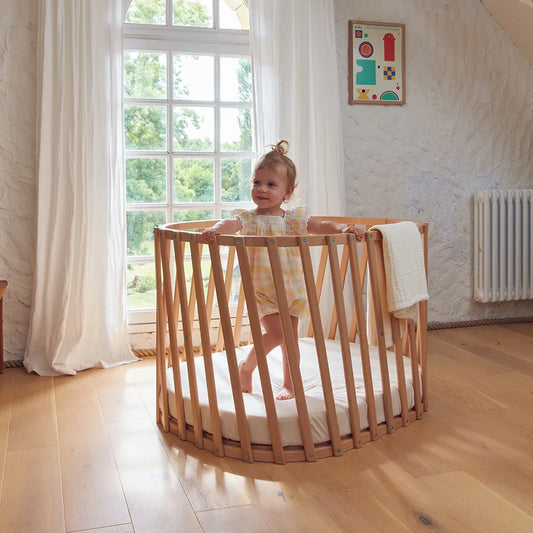 LUGO Evolving Wooden Baby Bed - Meegroeiend Houten Bed 70x90 / 70x140 cm - Van Geboorte tot 7 Jaar - Charlie Crane