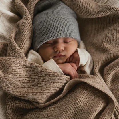 Gebreid mutsje - Fonzie newborn - Merino wol - HVID