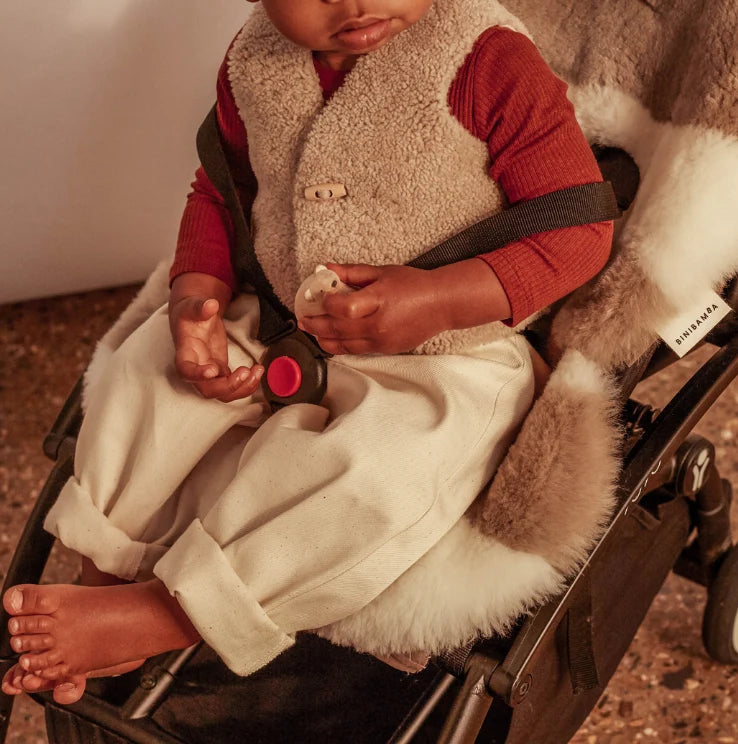 Merinowolle Kinderwagen-Einlage Snuggler® - White Toastie - BINIBAMBA