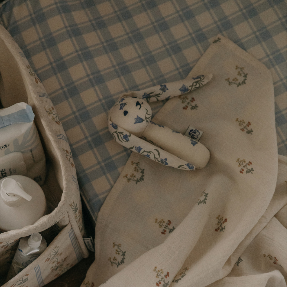 Rabbit rattle - Organic cotton - Bellflower - Garbo&Friends