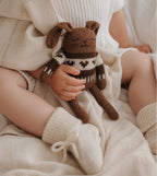 Gebreide konijnenknuffel Felix Jacquard Sweater – 100% baby alpaca – Main Sauvage