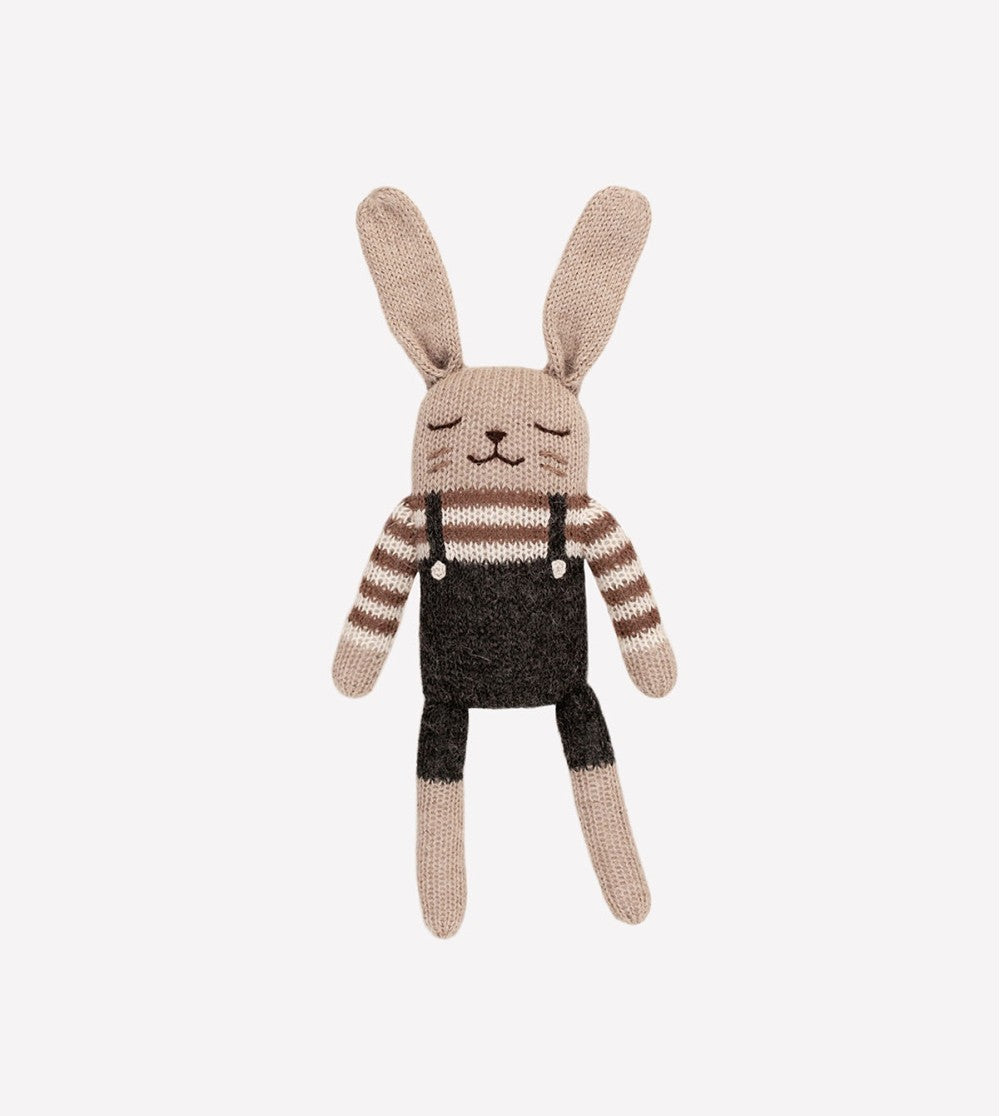 Gebreid knuffel konijntje - Black overalls - Alpaca wol - Main Sauvage